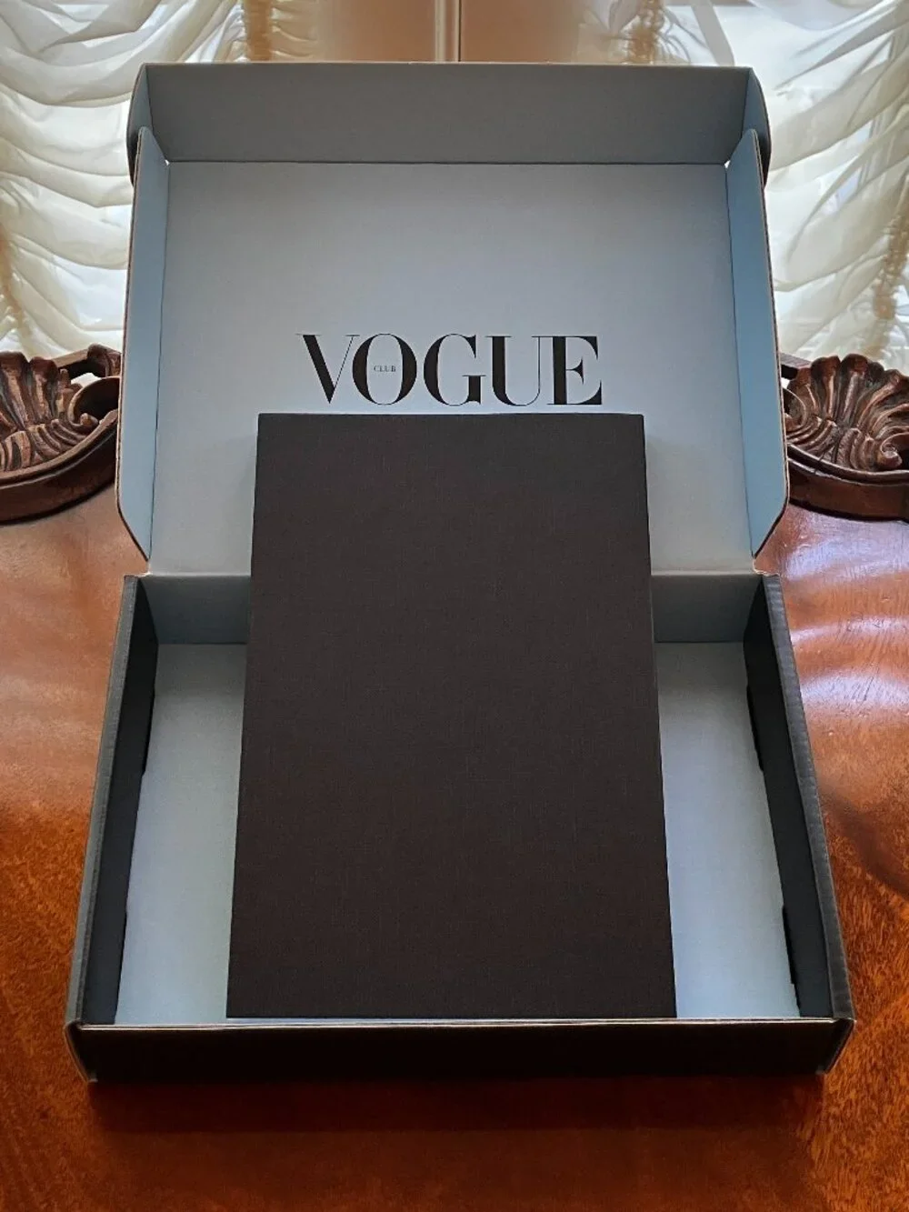 🆕 Vogue Club Notebook and Gift Box - NEW